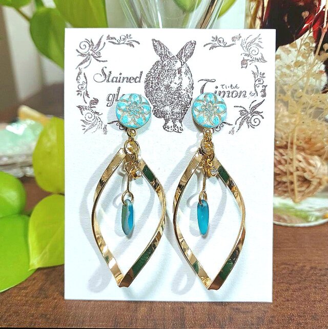 揺れるピアス エキゾチック❀花 ポストピアス アクアブルー No.322
