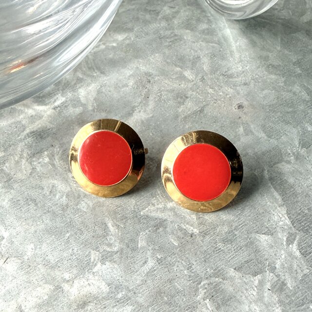 Y1198-ヴィンテージイヤリング U.S.A. 1970〜80's Gold Tone Red Enamel Paint
