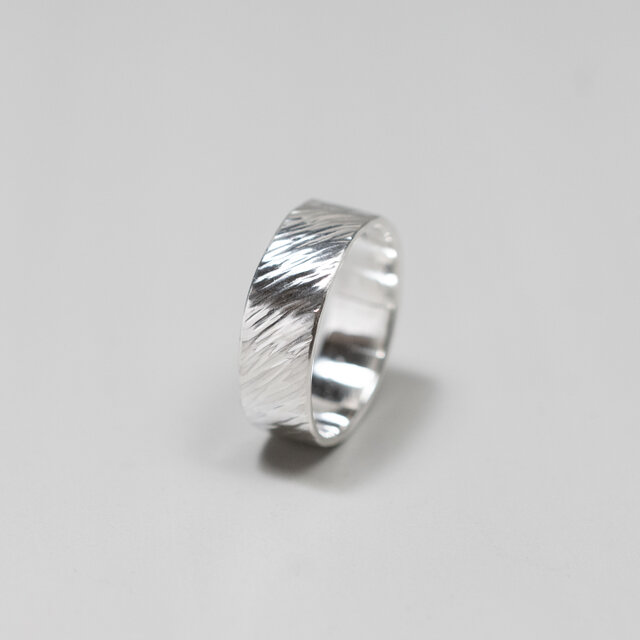シルバーフラットリング 6.0mm幅 斜槌目｜FA-1156