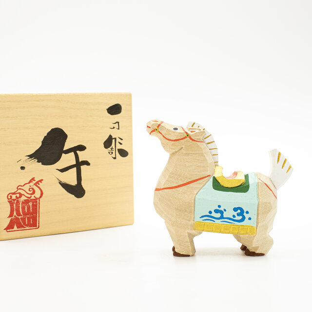 干支「午」<小サイズ>ー奈良一刀彫 畑村龍哉 作（伝統工芸） | iichi