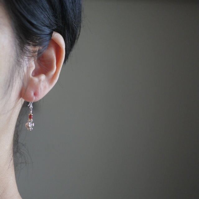 カレンシルバーとアンティークビーズのピアス（silver925）or