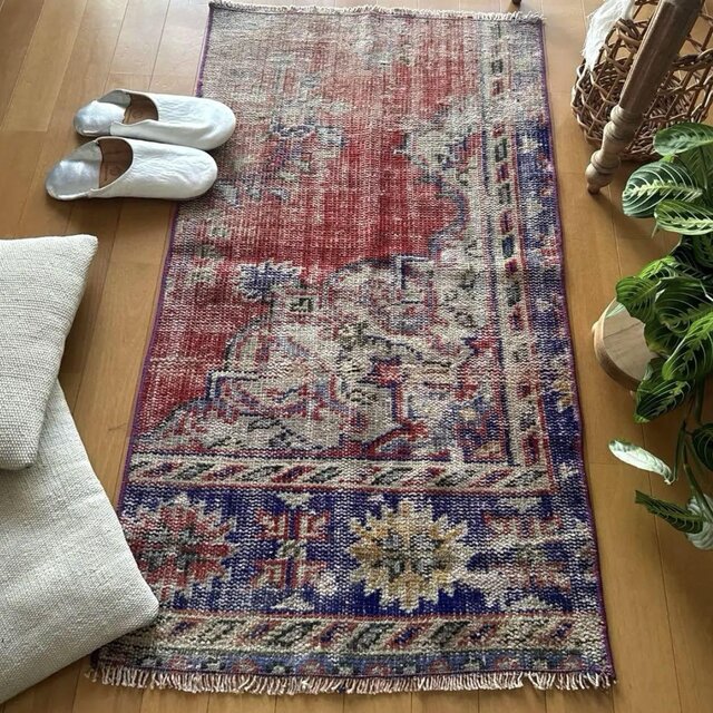 112×211 シャビーなワインカラー×水色　メダリオン　トルコヴィンテージラグ 112×211 シャビーなワインカラー×水色 メダリオン トルコヴィンテージ