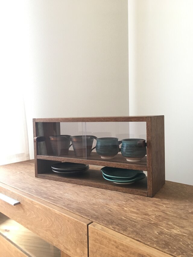 1.5段のレトロなショーケース | iichi 日々の暮らしを心地よく