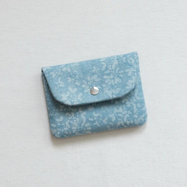草木染めの小さなポーチ 〈 花 〉