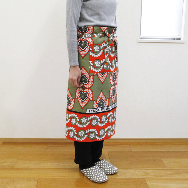 カンガのソムリエ・エプロン（ アラベスク ） ユニセックス カフェ ロング キャンプ アウトドア