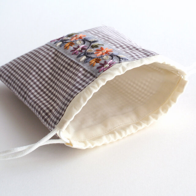 インド刺繍リボンのミニ巾着 チェック | iichi 日々の暮らしを心地よく