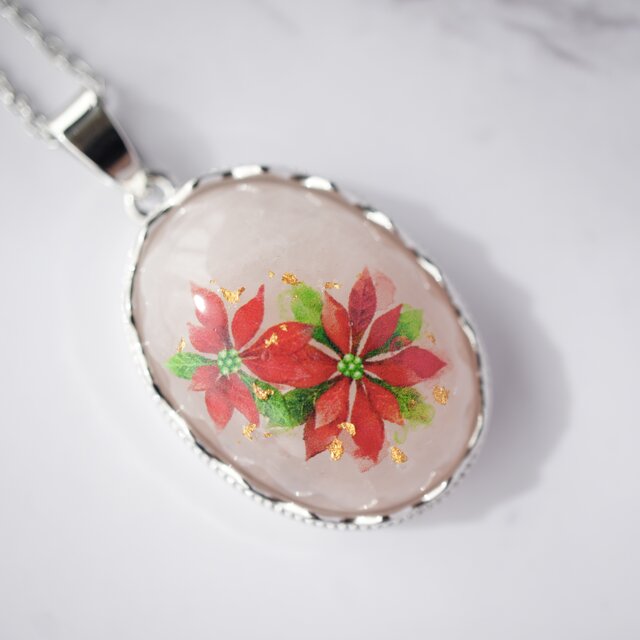 ローズクォーツ×ポインセチアのクリスマスペンダント｜金沢箔24K・天然石 冬ギフト 秋冬