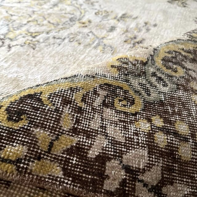 118×211 フローラルメダリオン　ブラウン×ベージュ　トルコヴィンテージラグ 118×211 フローラルメダリオン ブラウン×ベージュ トルコ