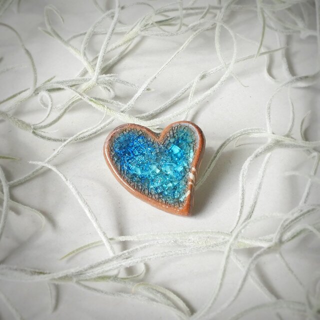 陶器ブローチ みずたまり no.23 ハート