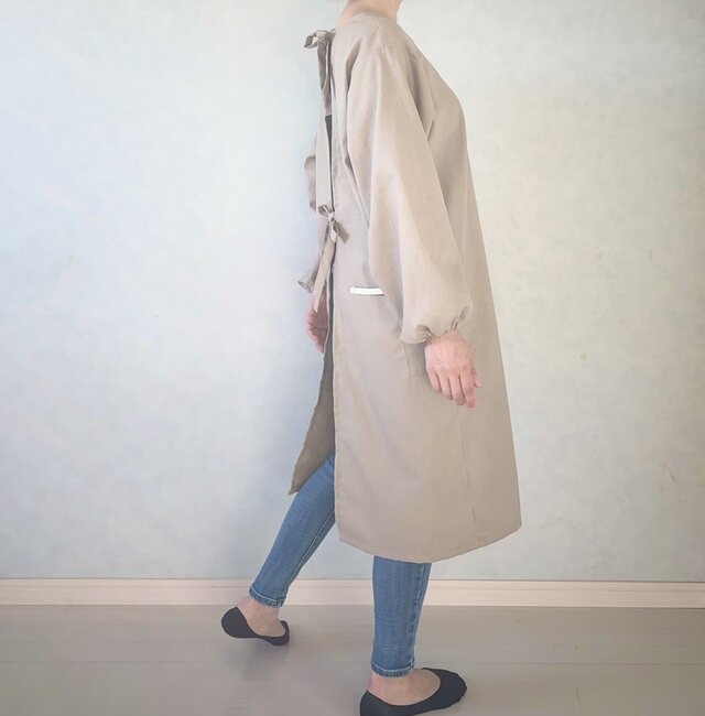 毎日の割烹着。しっかり素材で頼れる1枚。コットンリネンキャンバス