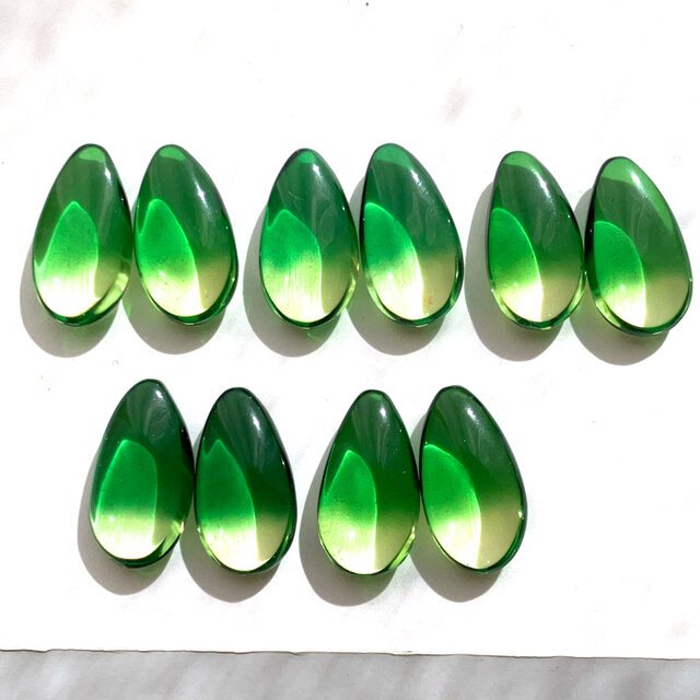 グリーンアンバーペア[244] 18x10mm 6Cts ルース／天然石／カボション