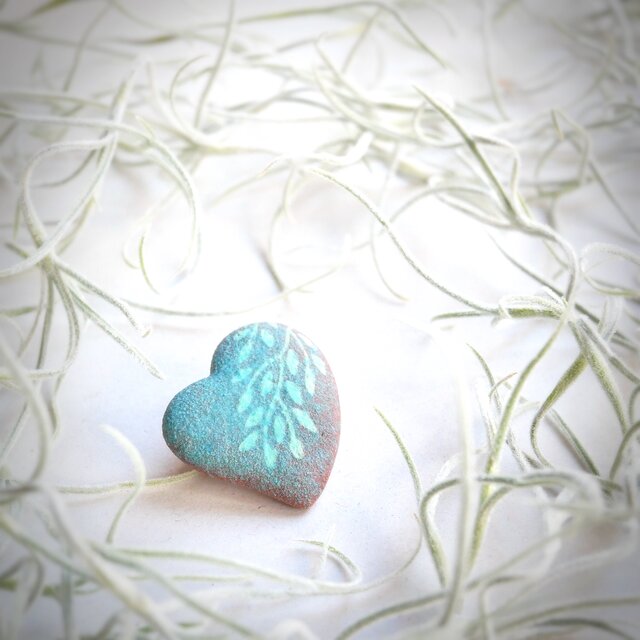 陶器ブローチ  葉影no.3  ハート