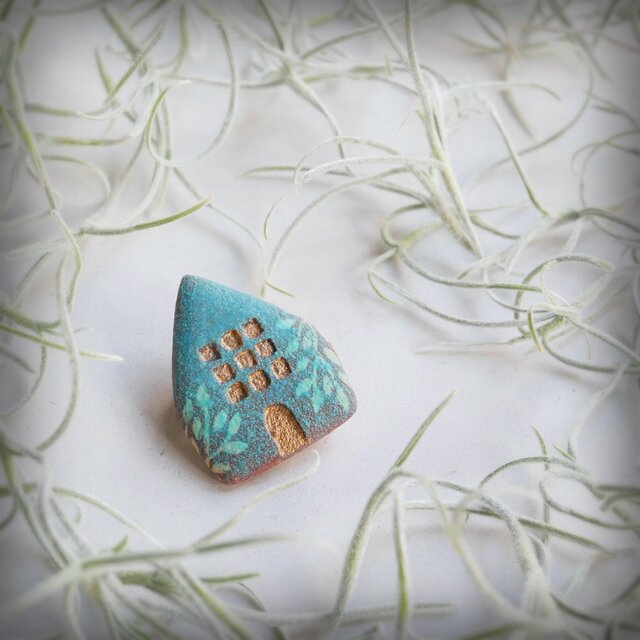陶器ブローチ  葉影no.8  おうち