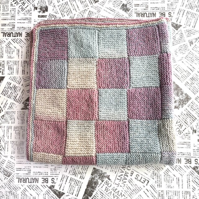 ガーター編みのブランケット ひざ掛け おくるみ 手編み MONA | iichi