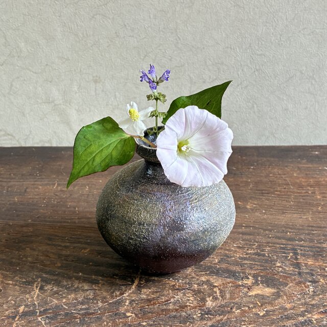 油壺　一輪挿し　花入　フラワーベース　花瓶　希少 一輪挿し ミニ花入 ミニミニ花瓶 ミニミニ花入 花入れ 小壺 赤土丸徳利
