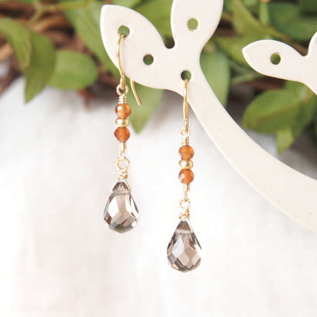 Drop Pierce（スモーキークォーツ×ヘソナイトガーネット