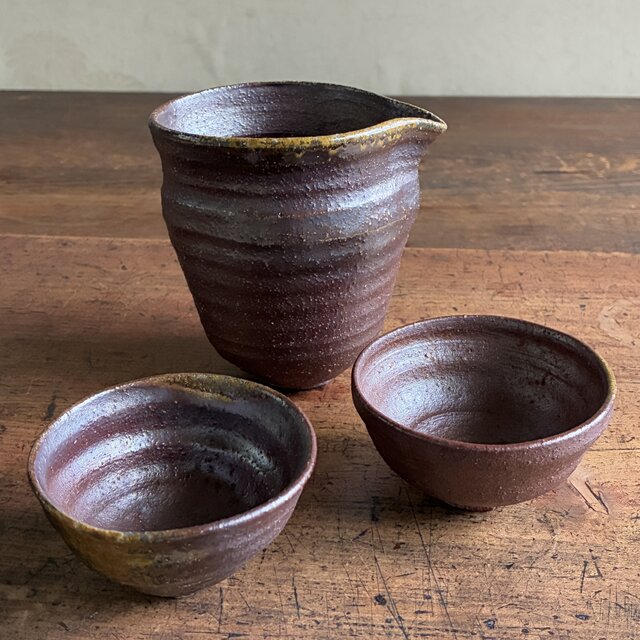 酒器セット（片口＋ぐい吞み2個）　赤土緋肌　信楽焼　焼締　和陶器　陶器　晩酌　長寿祝い