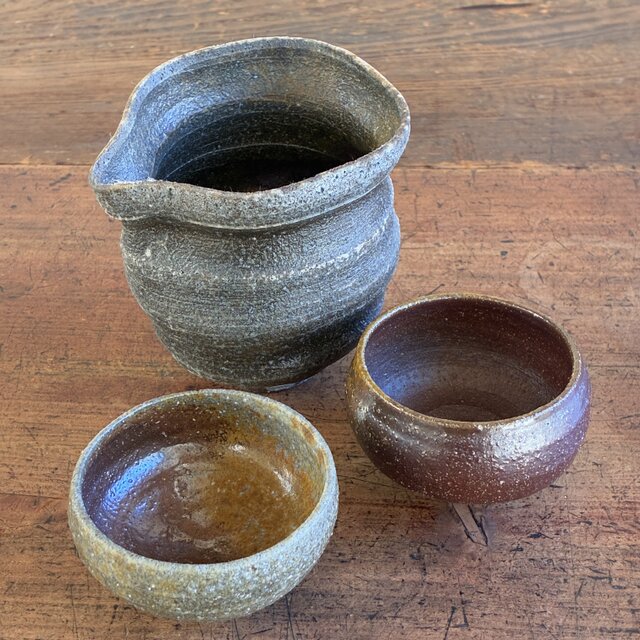 酒器セット（片口＋ぐい吞み2個）　灰被り片口　焼締　和陶器　陶器　晩酌　長寿祝い