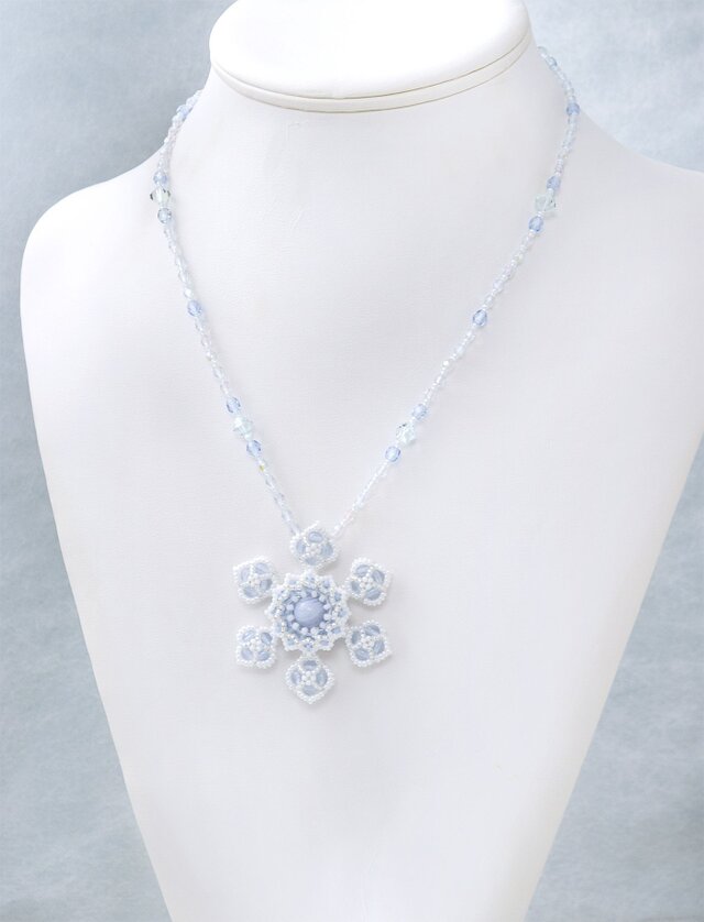 スノーフレークネックレス・ペールブルー・382-2 | iichi 日々の暮らし 