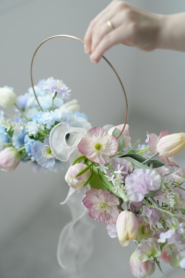 インテリアにも◎【ブートニア込】淡色ふわふわフープブーケ　アーティフィシャルフラワー/ウェディングブーケ/