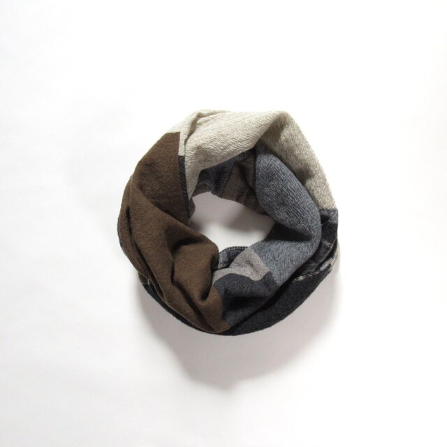 ウールガーゼのスヌード　パッチワーク 4