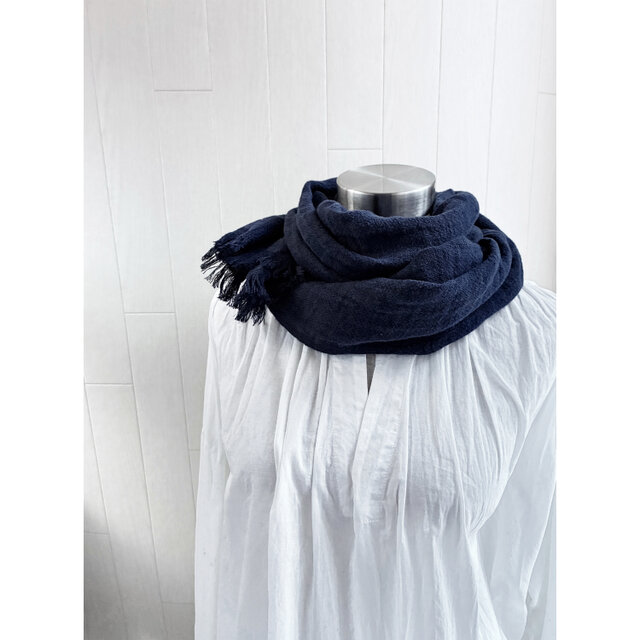 秋冬 ふっくらリネンのストール ネイビー ダブルガーゼ | iichi 日々の