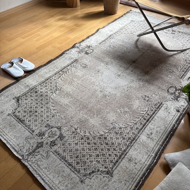 117×218美品　優しいベージュ　フローラルメダリオン　トルコヴィンテージラグ 117×218美品 優しいベージュ フローラルメダリオン トルコヴィンテージ