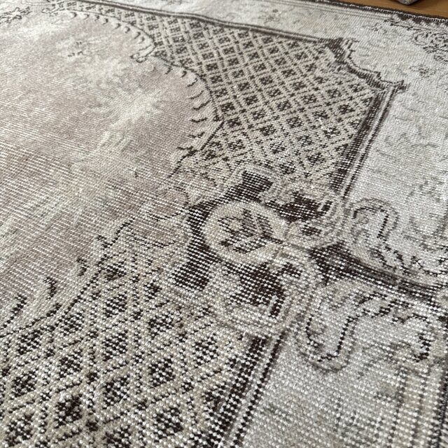 トルコヴィンテージラグ　122×209　メダリオン　ベージュブラウン×グレー 117×207グレージュ×ブラウン クラシカルメダリオン トルコ
