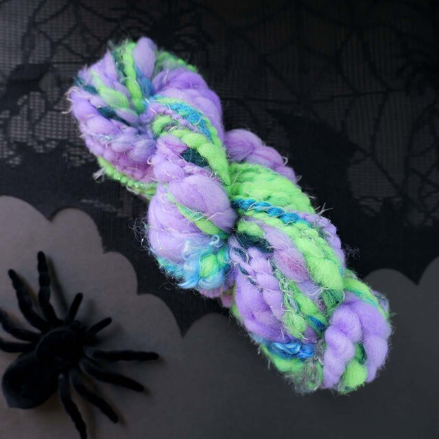 ゴースト｜110g/42m 極太糸｜手紡ぎ糸｜アートヤーン