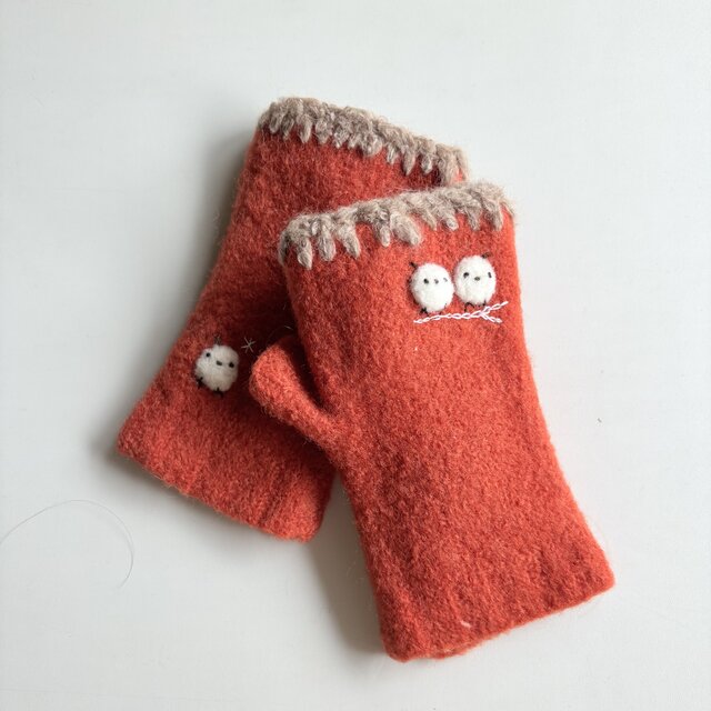 ゆびなしフエルトミトン　シマエナガちゃん　ブラッドオレンジ