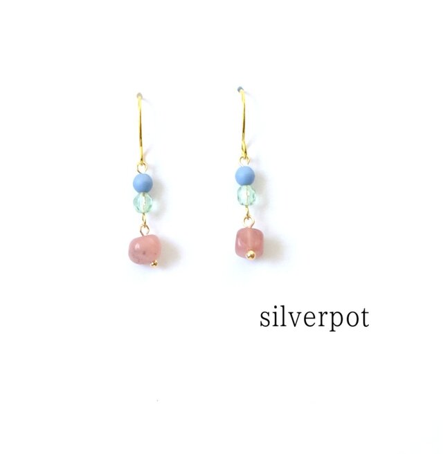G37【天然石　グァバクォーツ】パステルテイストのくすみカラーのピアス（パーツ変更可能）