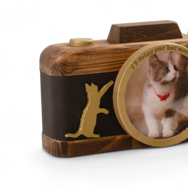 猫好きさんへのプレゼントに｜木製カメラ型フォトフレーム《猫モチーフ