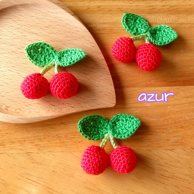 サクランボのモチーフ（大）・１個　赤