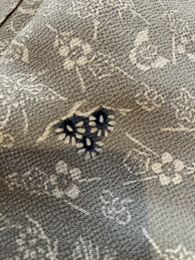 吉三郎　新品未使用！ 栗山吉三郎 和染紅型小紋 新古品 | iichi 日々の暮らしを