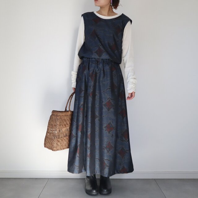 藍色大島紬のセットアップ風ワンピース（花菱と雲文様・L