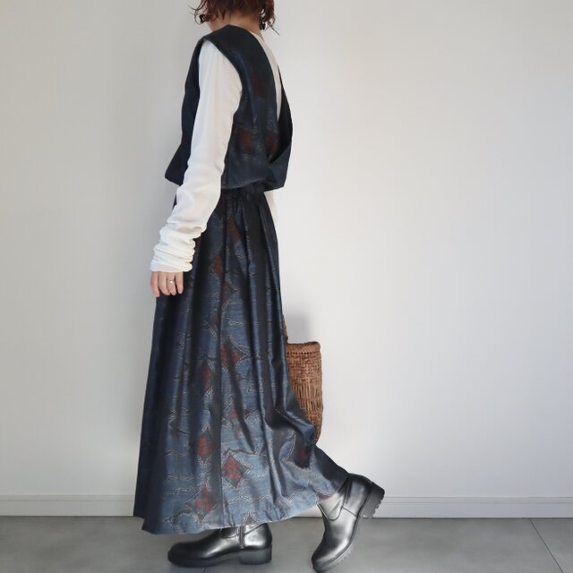 希少‼️オールド大島紬からワンピース 着物をリメイクしてハンドメイドのカシュクールワンピースを作っ