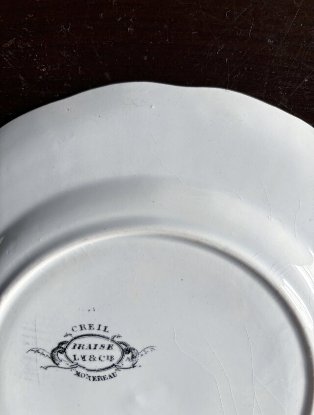 クレイユモントロー ジョルジュサンド 彩色 いちご レリーフ皿 平皿