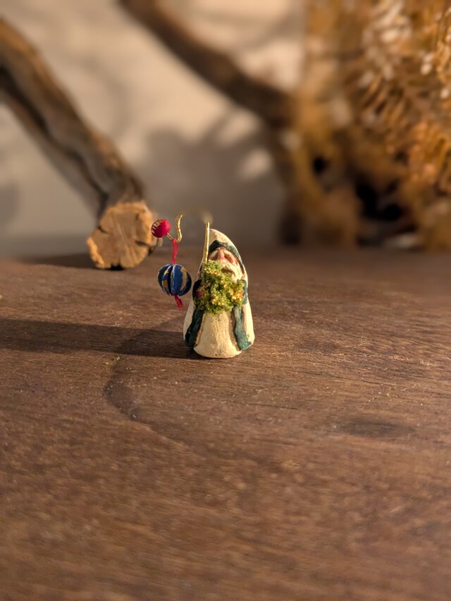 小さな小さなサンタクロース　55（揺れるオーナメント）