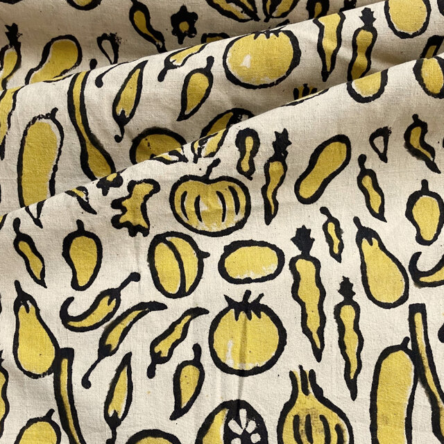 インド ブロックプリント生地 [50cm単位切売] バグルー 野菜 イエロー ベジタブル トマト SA IF0365