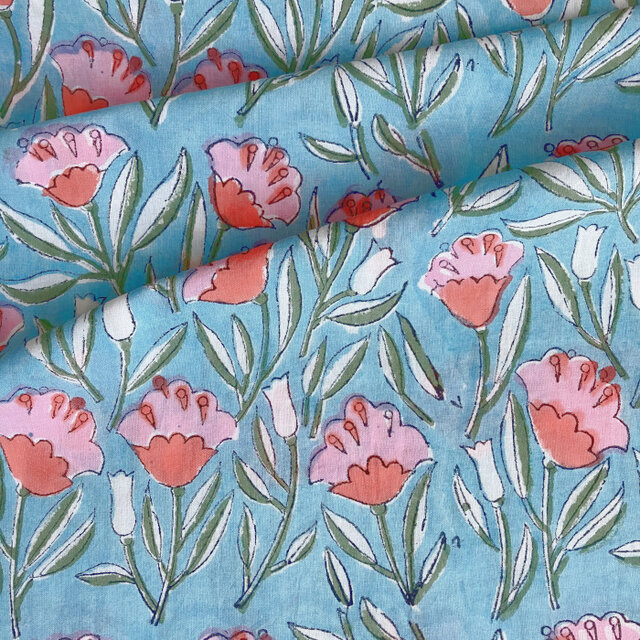 インド ブロックプリント生地 [50cm単位切売] サンガネリ ピンクフラワー on ブルー 花 SA IF0359