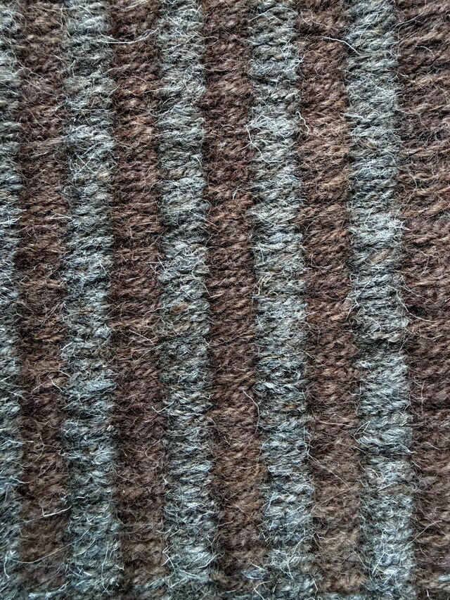 ウール手紡ぎ・手織り　チェアマット　トワイニング技法で　no12