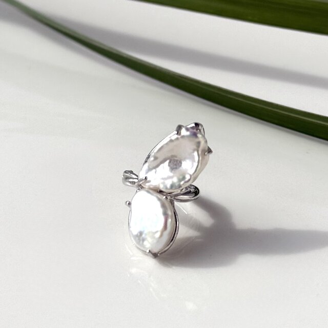 【 Petal Ear cuff 】 ペタルイヤーカフ b