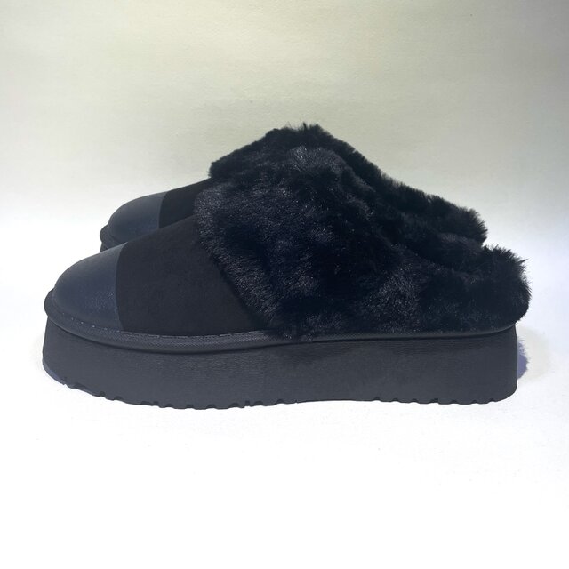 モコモコで暖かいボア厚底サボサンダル (ブラック x マットブラック他