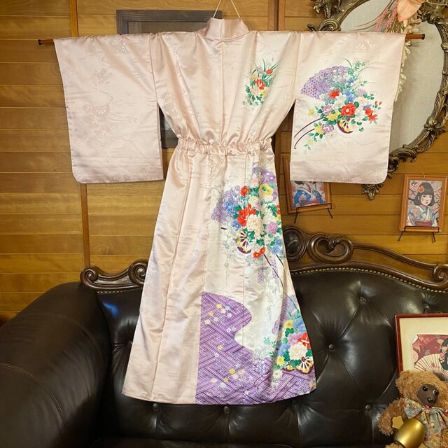 単衣着物リメイク  セミロングワンピース／ドレス／洗える化繊 帯サッシュベルト 縹の深淵 × 椿のボタニカル KW-1339 付け下げ 着物 リメイク セミロング ワンピース ドレス 洗える 化繊 帯