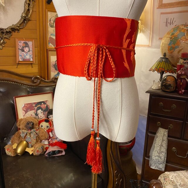 名古屋帯 リメイク サッシュベルト 飾り帯 和洋折衷 ハンドメイド レトロ 古着 L〜LL対応 とろけるピンクに、心までほどけて。 ROB-105 名古屋帯 リメイク サッシュベルト 飾り帯 和洋折衷 L〜LL対応 ピンク