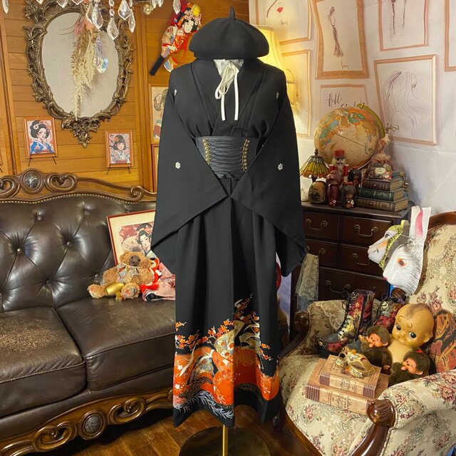 黒留袖 着物 リメイク ワンピース ロングドレス 和洋折衷 洗える 化繊 ハンドメイド レトロ 古着 扇面×梅×鶴が舞う、橙～朱 TKW-87 黒留袖 着物 リメイク ワンピース ロングドレス 和洋折衷 洗える 化繊