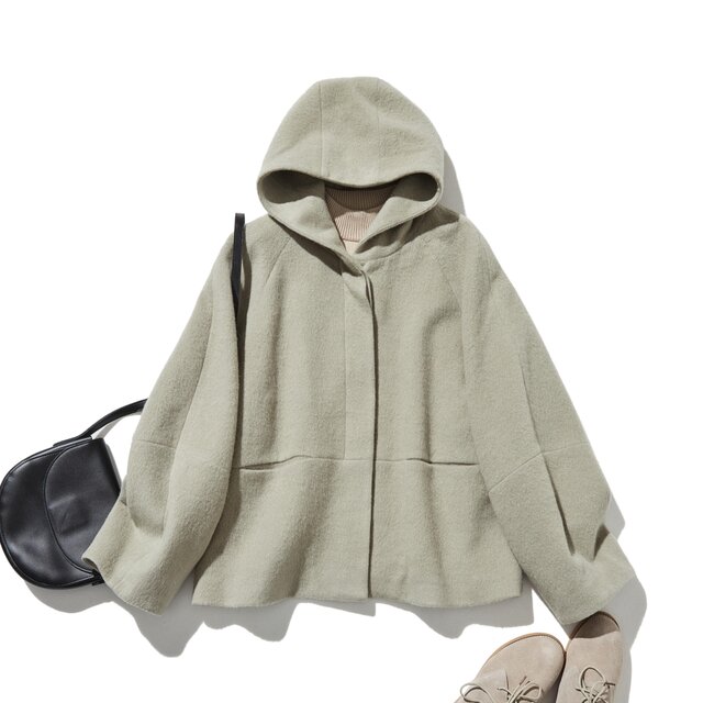 冬のファッションの頼もしい一枚に フード付きハーフコート　ショートコート　薄緑色　251011-3