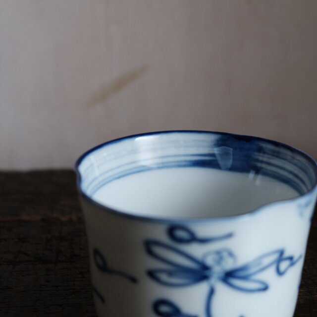 蜻蛉が可愛い◇瀬戸焼 蜻蛉文染付小鉢 向付 骨董・antiques 古道具
