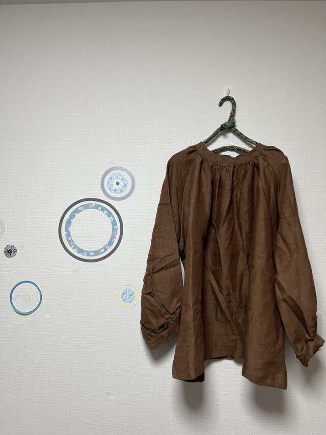 スモックブラウス　ベルギーリネン　こっくりブラウン