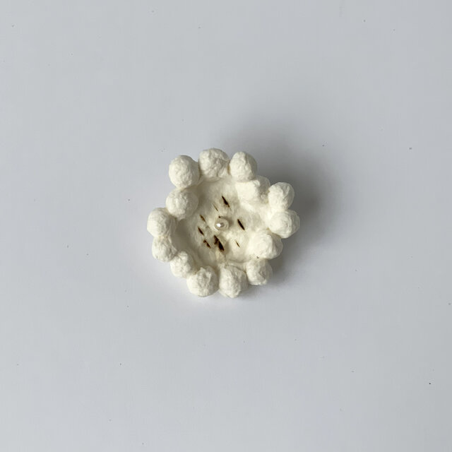 ブローチ　Paper Flower （White1）